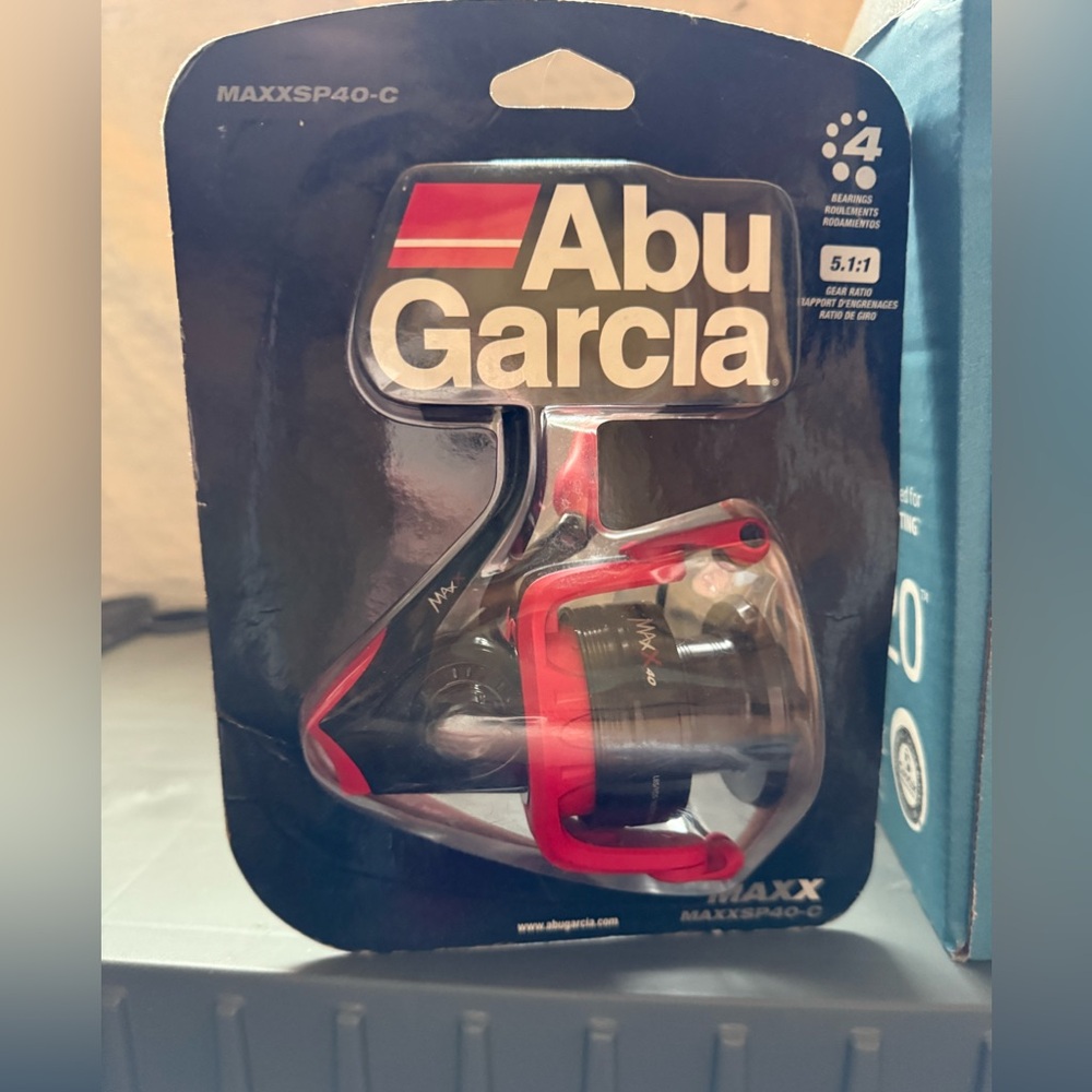 Abu Garcia Maxx 40 C Red and Black Fishing Reel BNIB